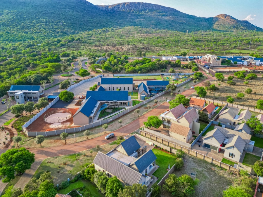 5 Bedroom Property for Sale in Leloko Lifestyle Estate North West